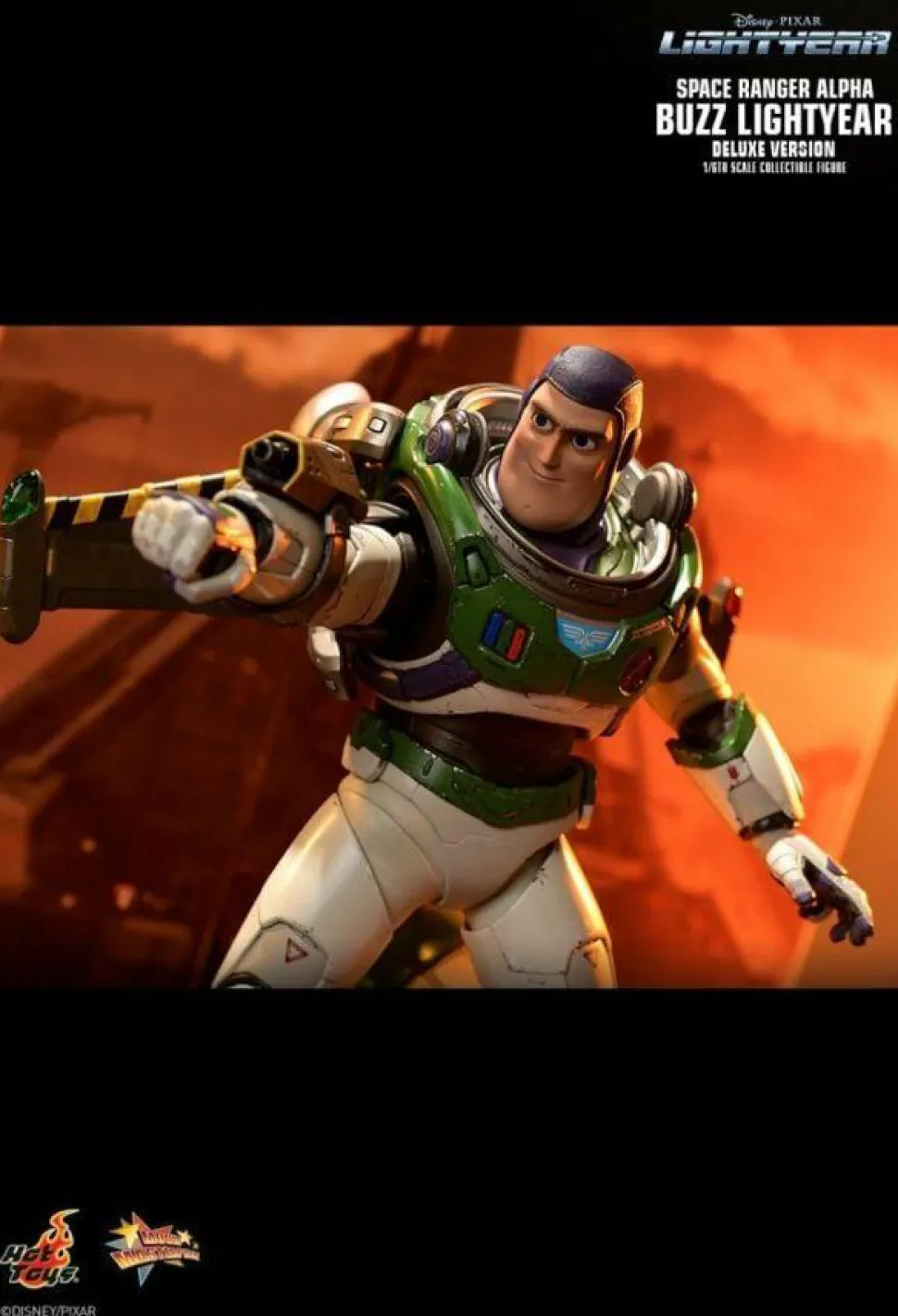 Lightyear (2022) - Alpha Buzz Lightyear Deluxe 1/6th Scale Hot Toys Action Figure