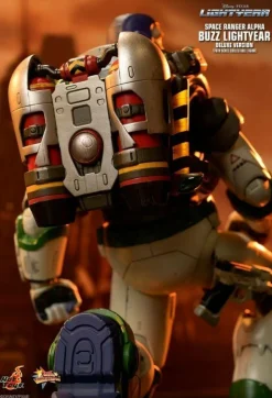 Lightyear (2022) - Alpha Buzz Lightyear Deluxe 1/6th Scale Hot Toys Action Figure
