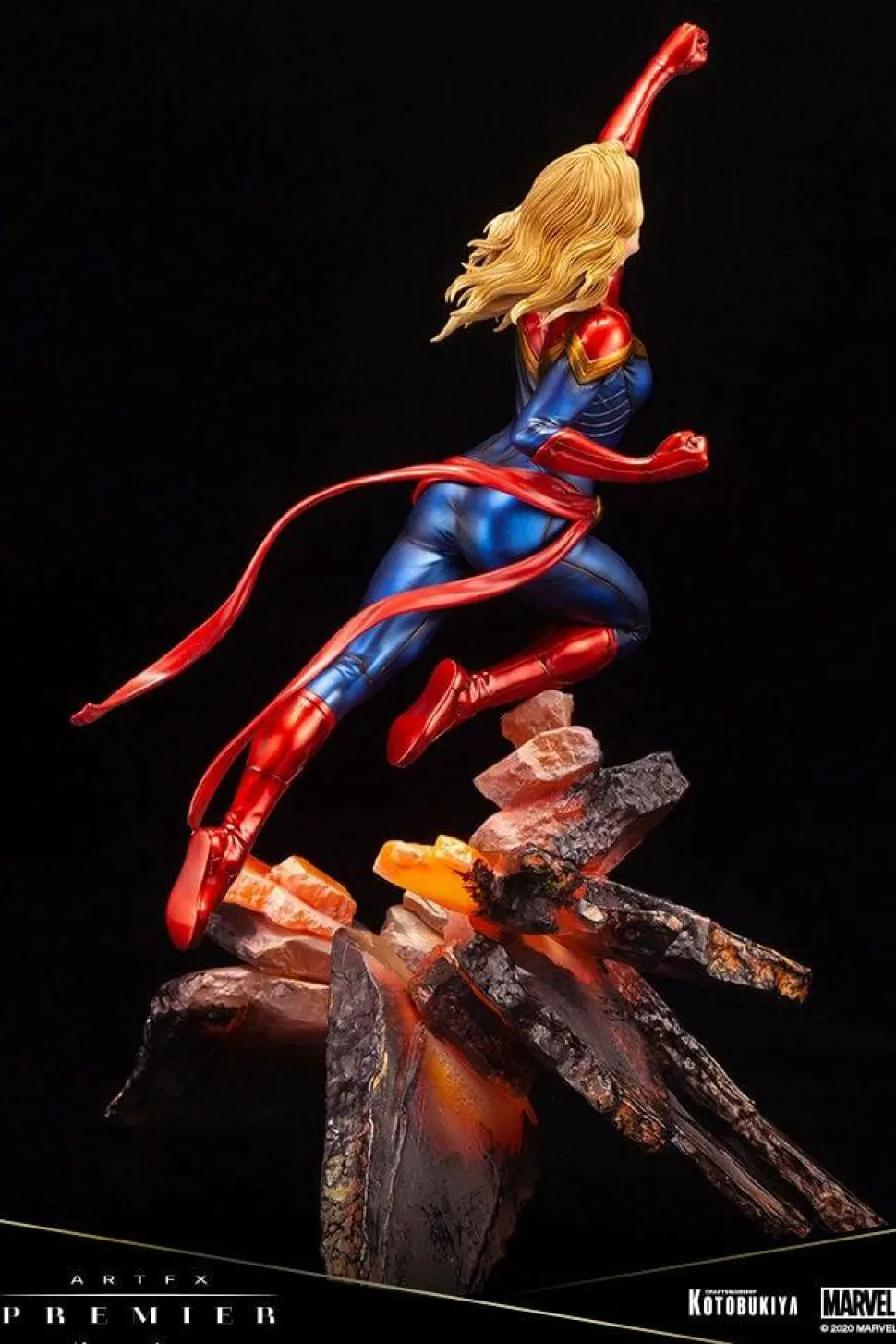 Marvel - Captain Marvel 1/10th Scale ArtFX Premier Statue