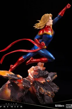Marvel - Captain Marvel 1/10th Scale ArtFX Premier Statue