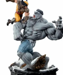 Marvel - Grey Hulk vs. Wolverine 23" Maquette Statue