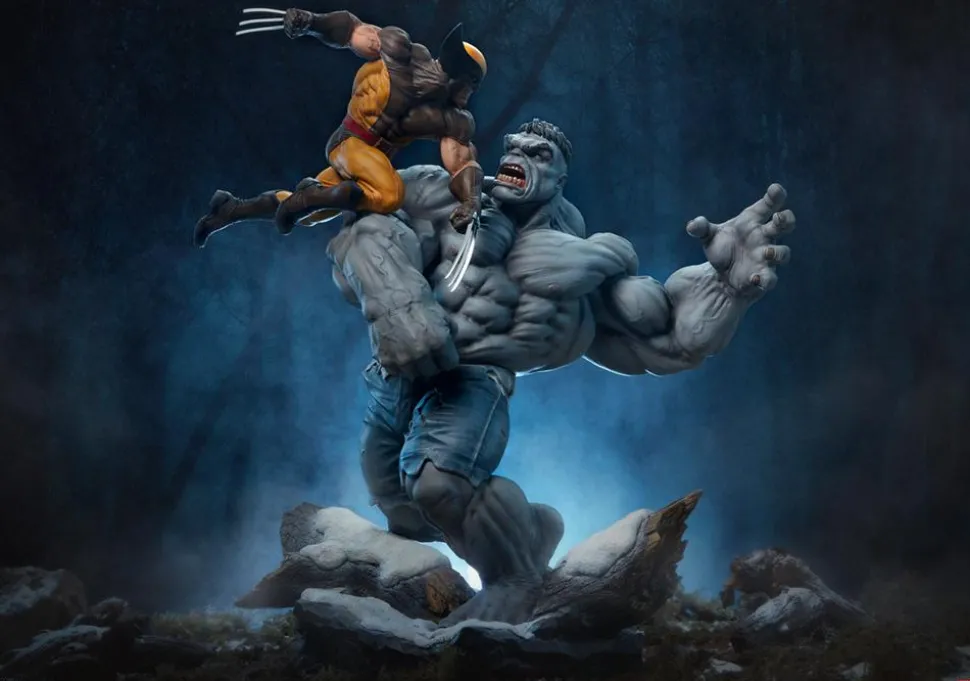 Marvel - Grey Hulk vs. Wolverine 23" Maquette Statue