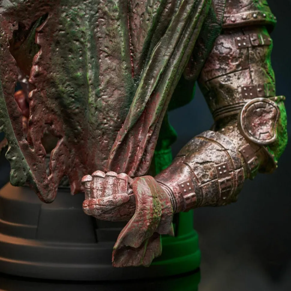 Marvel Zombies - Doctor Doom 1/7th Scale Mini Bust