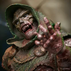 Marvel Zombies - Doctor Doom 1/7th Scale Mini Bust