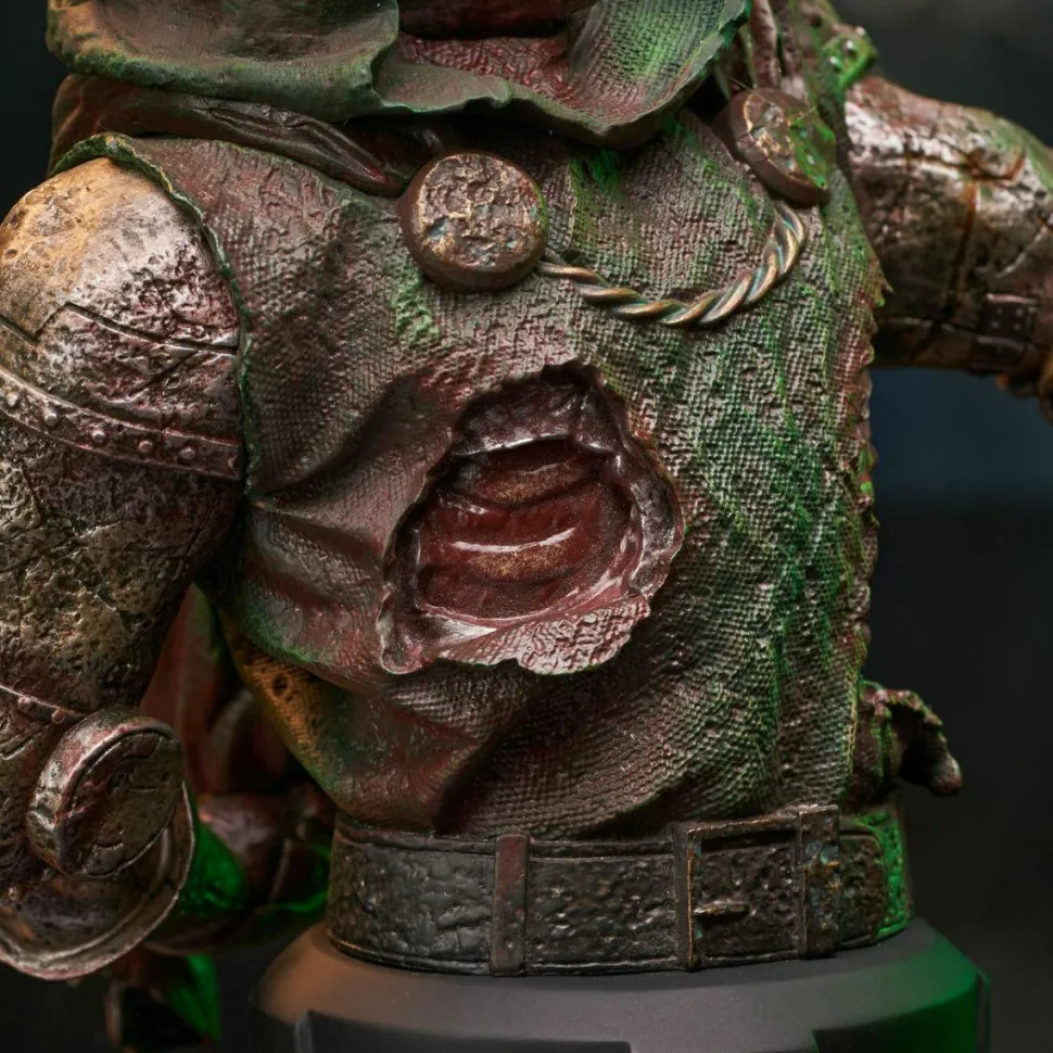 Marvel Zombies - Doctor Doom 1/7th Scale Mini Bust