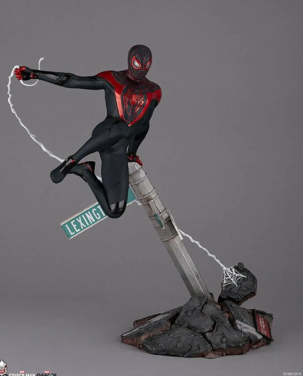 Marvel’s Spider-Man: Miles Morales - Miles Morales 1/6th Scale Diorama Statue