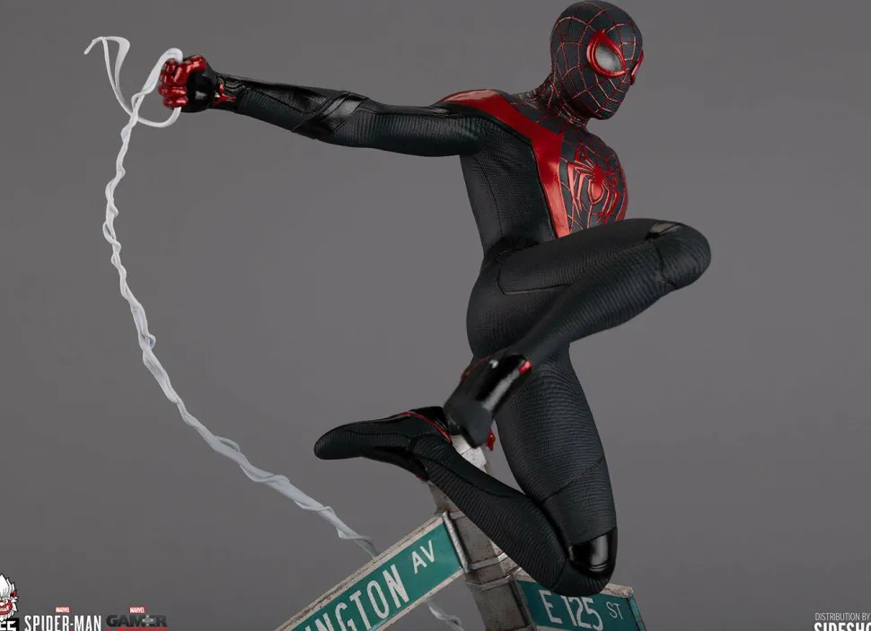 Marvel’s Spider-Man: Miles Morales - Miles Morales 1/6th Scale Diorama Statue