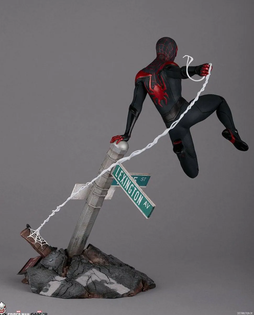 Marvel’s Spider-Man: Miles Morales - Miles Morales 1/6th Scale Diorama Statue