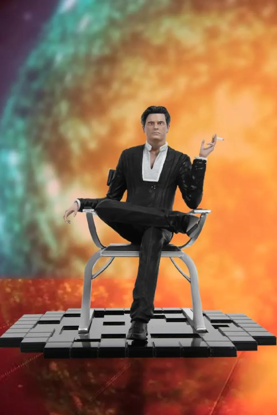 Mass Effect - The Illusive Man 9” Statue