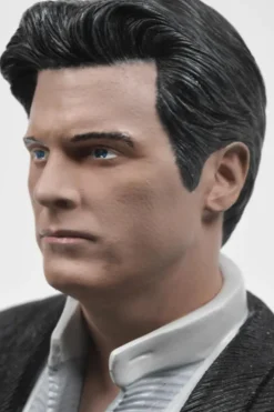 Mass Effect - The Illusive Man 9” Statue