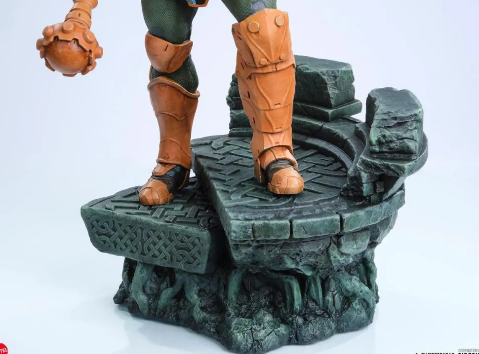 Masters of the Universe - Man-At-Arms Legends 1/5th Scale Maquette Statue