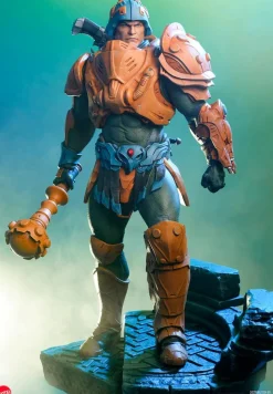 Masters of the Universe - Man-At-Arms Legends 1/5th Scale Maquette Statue