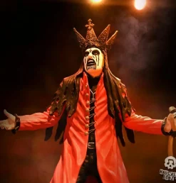Mercyful Fate - The King Diamond III (Red) Rock Iconz 1/9th Scale Statue