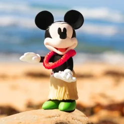 Mickey and Friends - Minnie Mouse (Hawaiian Holiday) ReAction 3.75” Action Figure