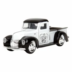 Mickey Mouse - Steamboat Willie 1941 Ford Pickup 1/32 Scale Die-Cast Vehicle Replica