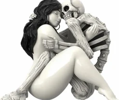 Mighty Jaxx - Keep Me Close 7" Statue by Matt Bailey