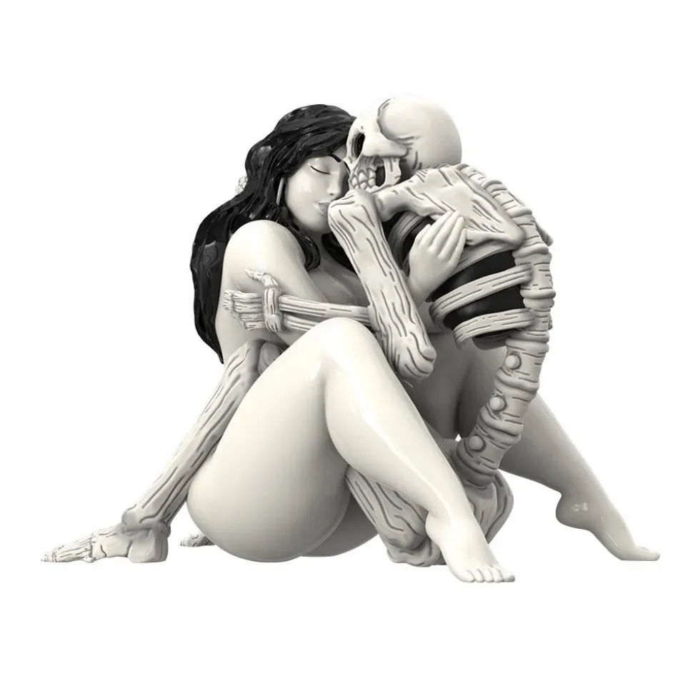 Mighty Jaxx - Keep Me Close 7" Statue by Matt Bailey