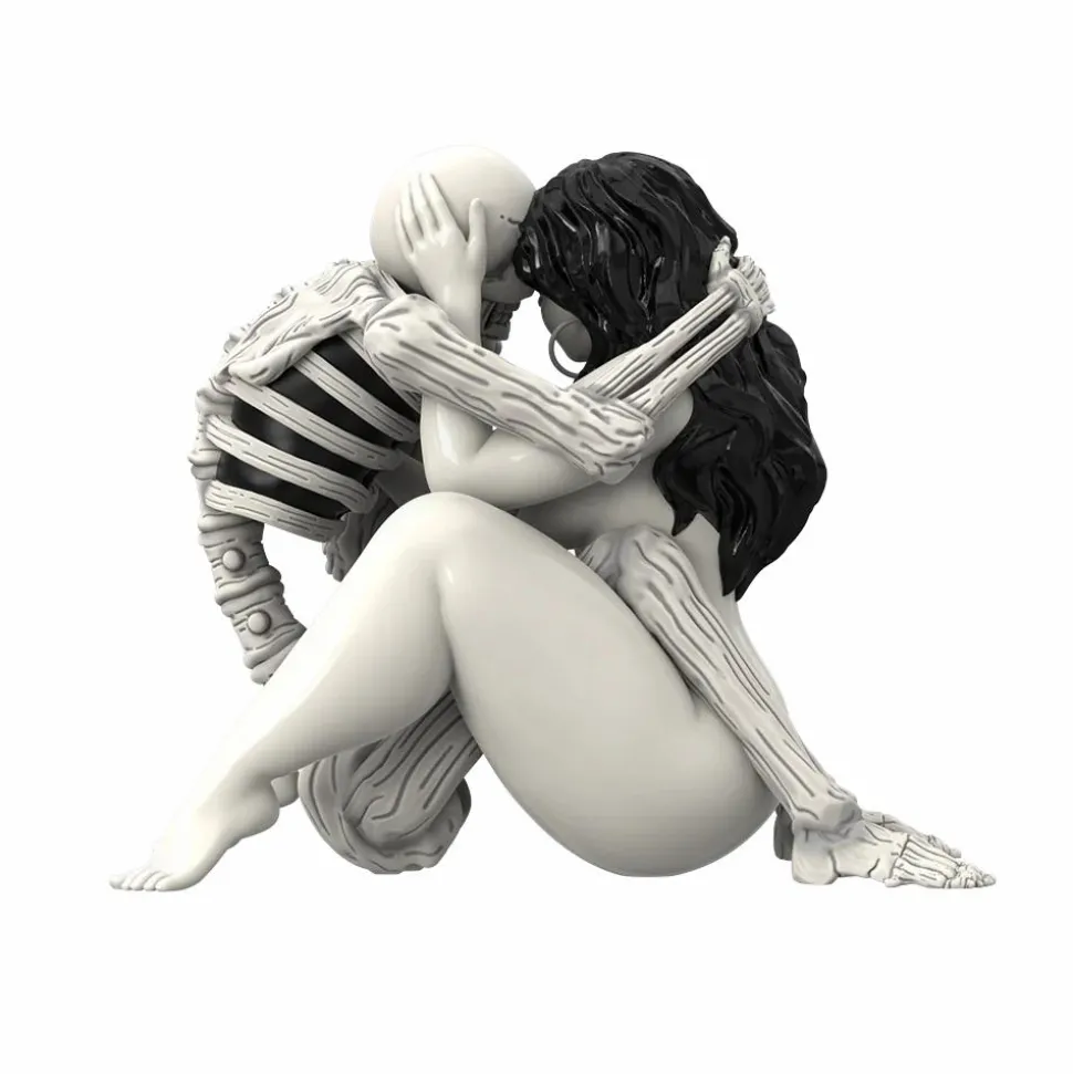 Mighty Jaxx - Keep Me Close 7" Statue by Matt Bailey