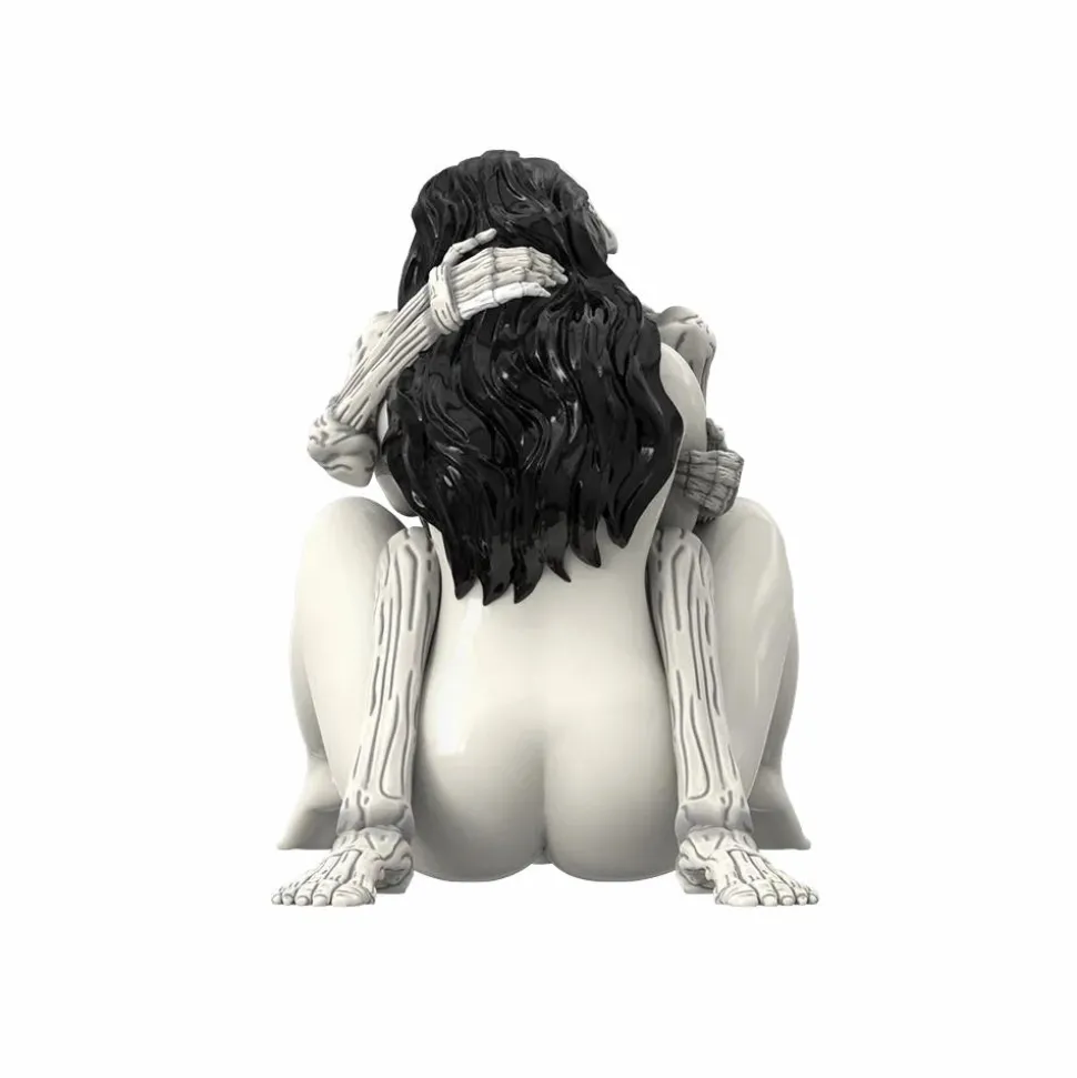 Mighty Jaxx - Keep Me Close 7" Statue by Matt Bailey