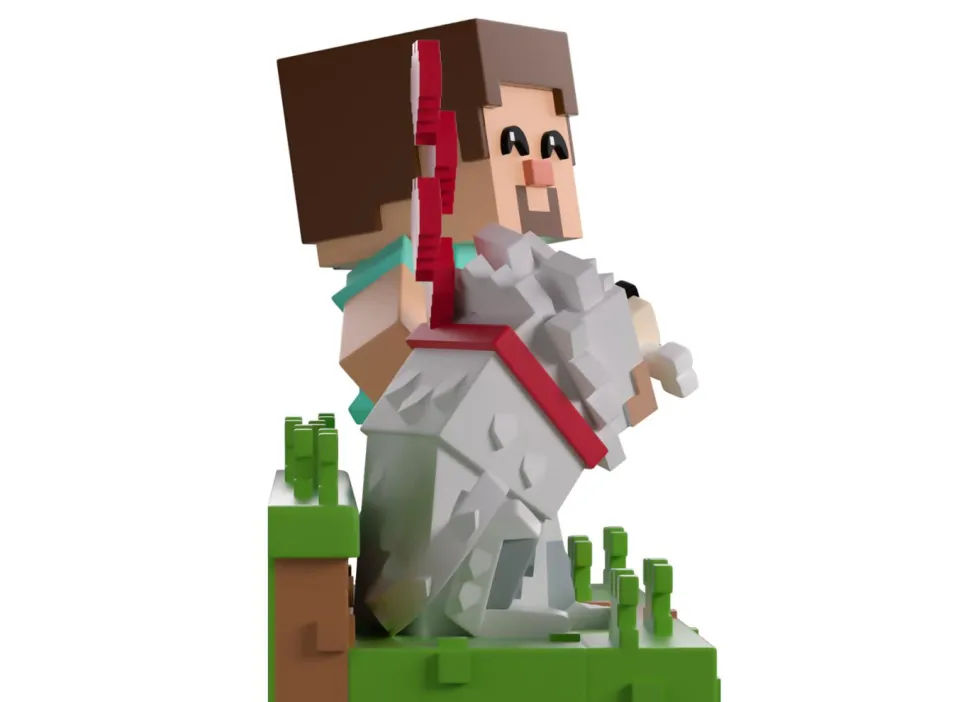 Minecraft - Taming A Wolf 5" Vinyl Figure Diorama
