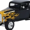 Motormax - Black 1932 Ford Five-Window Coupe Timeless Legends Collection 1/18th Scale Die-Cast Vehicle Replica