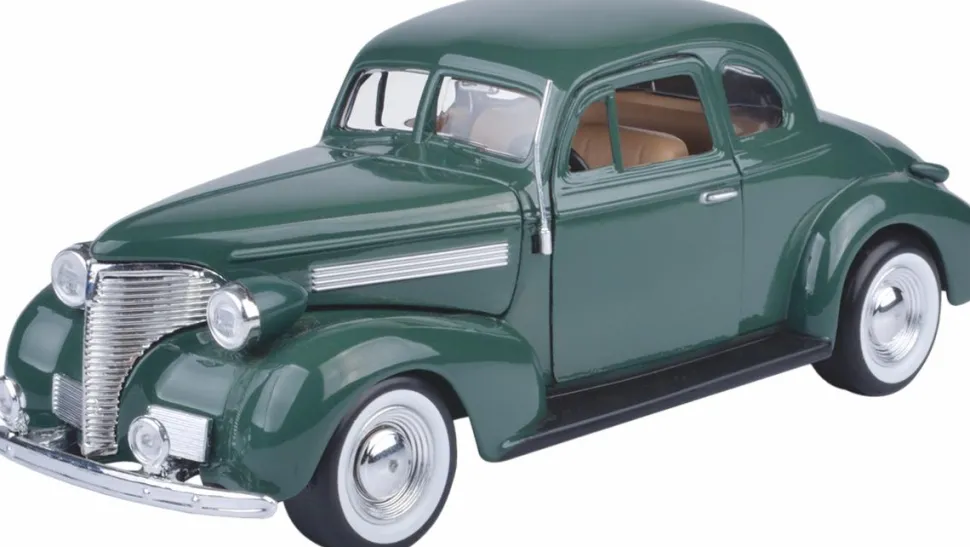 Motormax - Green 1939 Chevrolet Coupe Timeless Legends Collection 1/24th Scale Die-Cast Vehicle Replica