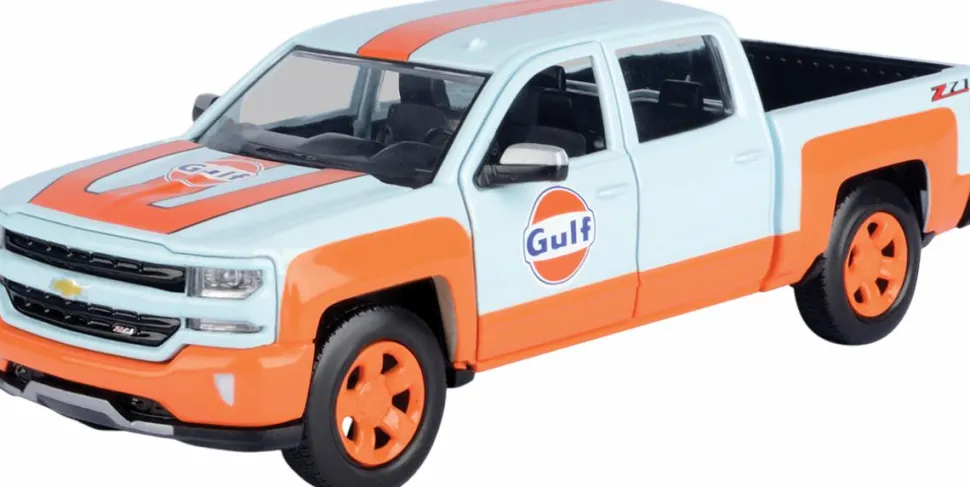Motormax - Gulf Livery 2017 Chevy Silverado 1500 LT Z71 Crew Cab Gulf Collection 1/24th Die-Cast Vehicle Replica