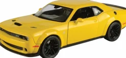 Motormax - Yellow 2018 Dodge Challenger SRT Hellcat Wide-Body Timeless Legends Collection 1/24th Scale Die-Cast Vehicle Replica