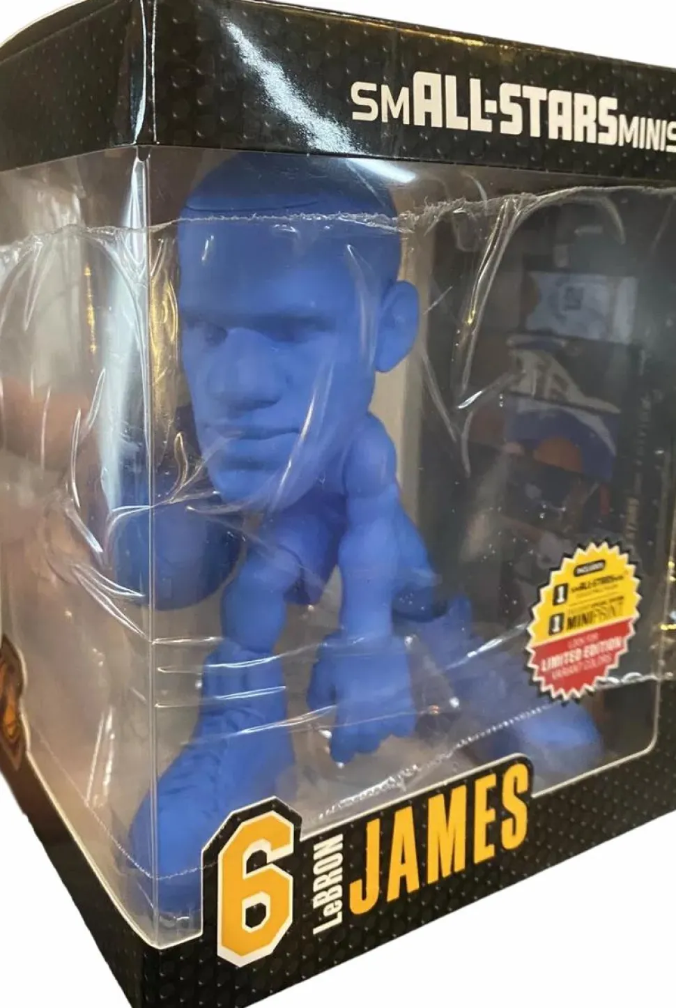 NBA Basketball - LeBron James Los Angeles Lakers (Chase Variant) smAll-Stars Minis 6" Vinyl Figure