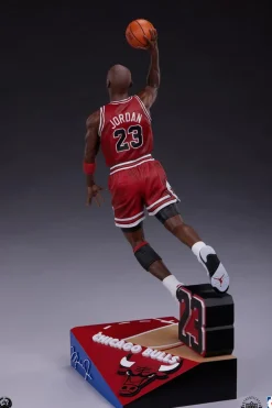 NBA Basketball - Michael Jordan 1/4th Scale Statue