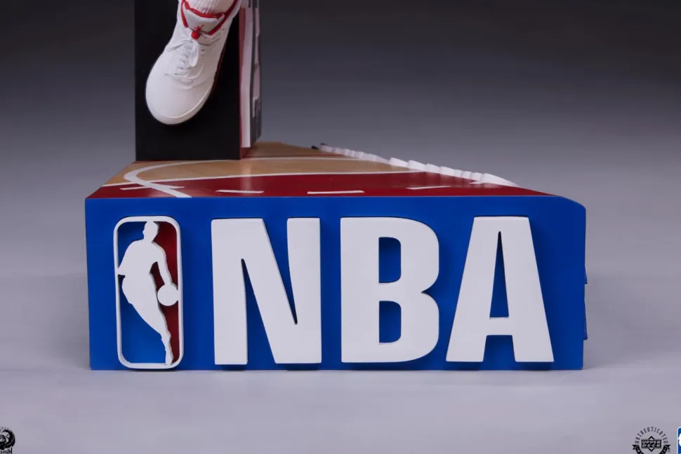 NBA Basketball - Michael Jordan 1/4th Scale Statue