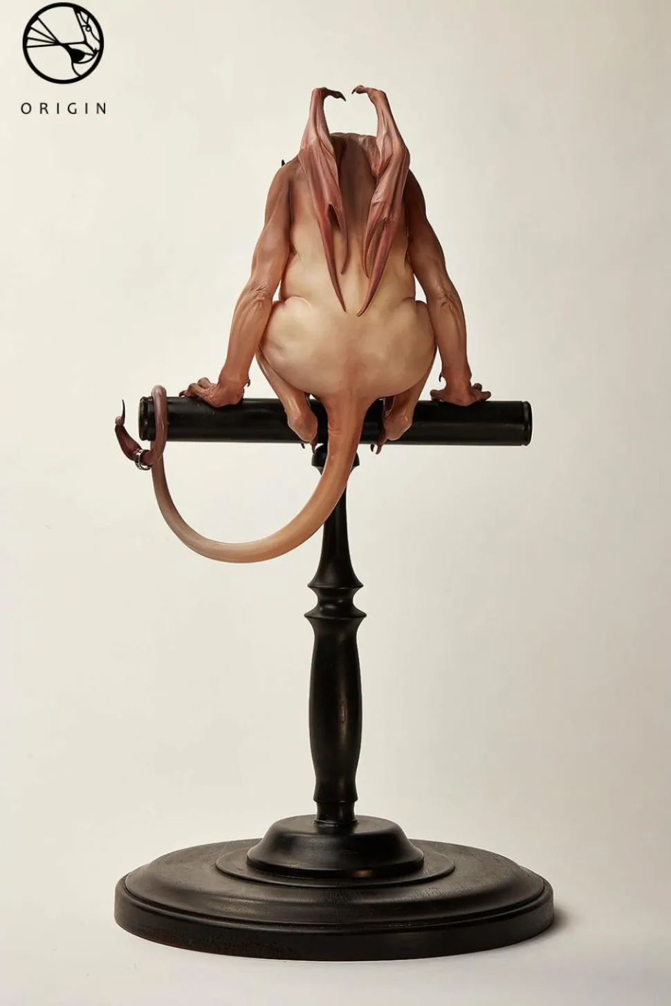 Origin - Manticore 24” Cinemaquette Statue