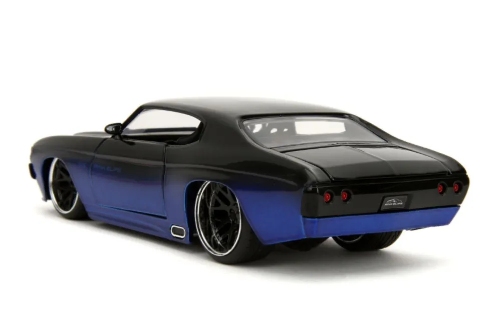 Pink Slips - 1971 Chevrolet Chevelle SS 1/24th Scale Die-Cast Vehicle Replica