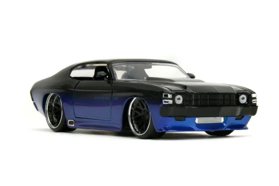 Pink Slips - 1971 Chevrolet Chevelle SS 1/24th Scale Die-Cast Vehicle Replica