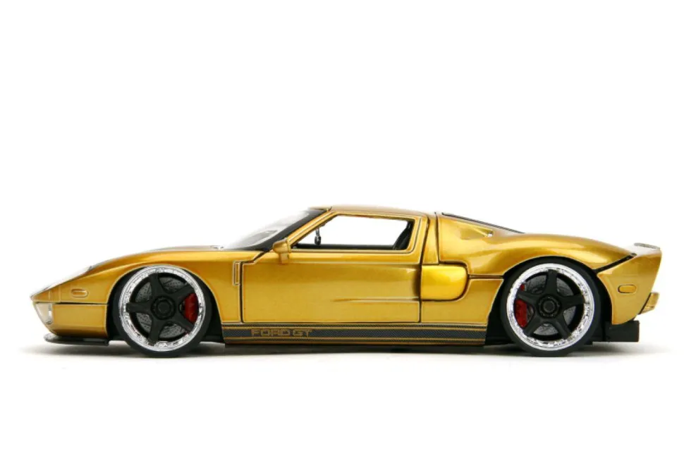 Pink Slips - Gold 2005 Ford GT 1/24th Scale Die-Cast Vehicle Replica