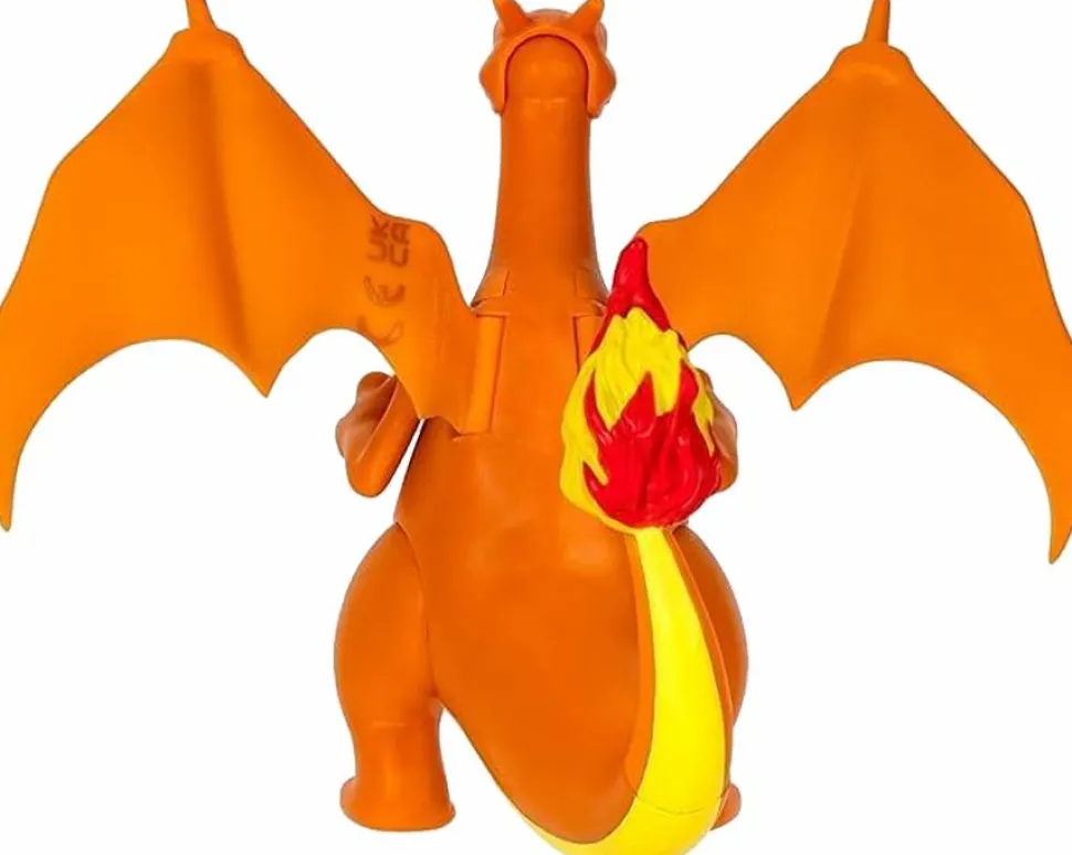 Pokemon - Charizard Deluxe Battle Feature Figure