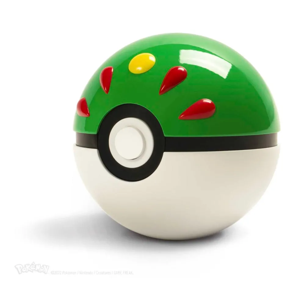 Pokemon - Friend Ball 1:1 Scale Life-Size Die-Cast Prop Replica