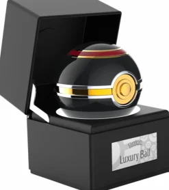 Pokemon - Luxury Ball 1:1 Scale Life-Size Die-Cast Prop Replica