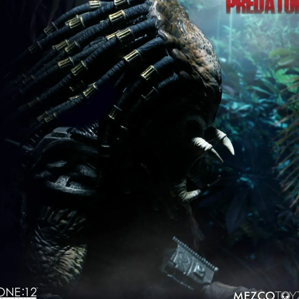 Predator - Predator Deluxe One:12 Collective 1/12th Scale Action Figure (Int Sales Only)