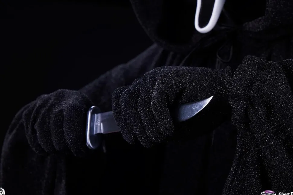 Scream - Ghostface Elite Series 1/2 Scale Statue