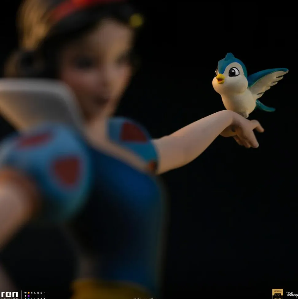 Snow White and the Seven Dwarfs (1937) - Snow White Deluxe 1/10th Scale Diorama Statue
