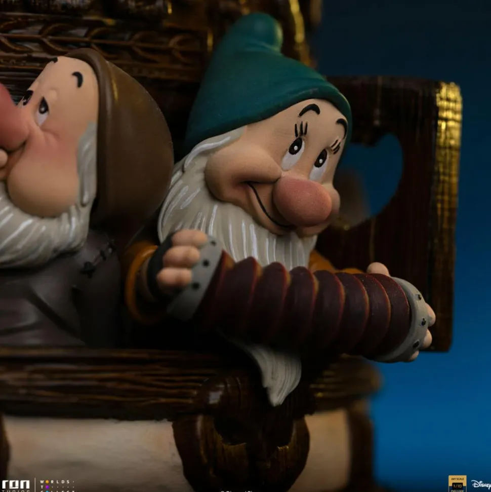 Snow White and the Seven Dwarfs (1937) - Snow White Deluxe 1/10th Scale Diorama Statue