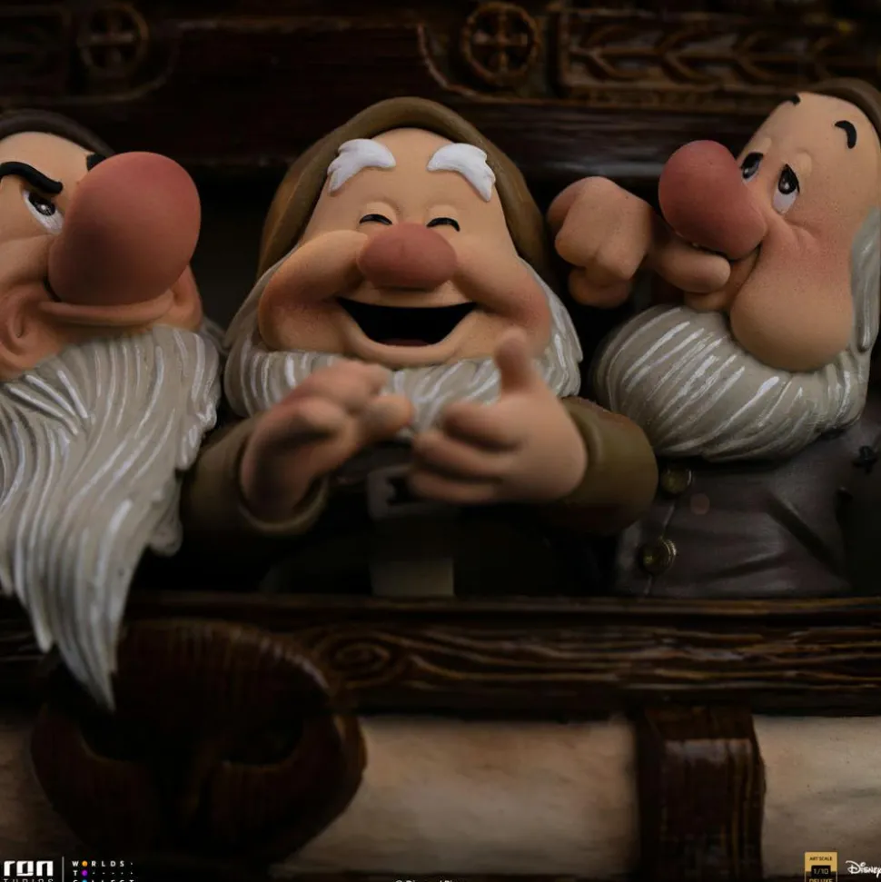 Snow White and the Seven Dwarfs (1937) - Snow White Deluxe 1/10th Scale Diorama Statue