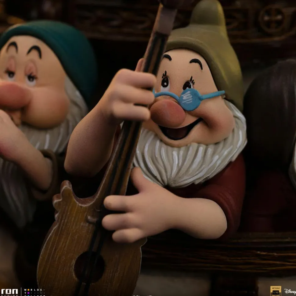 Snow White and the Seven Dwarfs (1937) - Snow White Deluxe 1/10th Scale Diorama Statue
