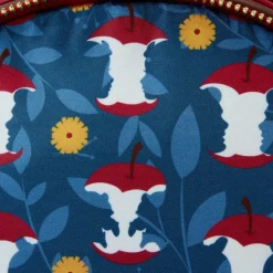 Snow White and the Seven Dwarfs (1937) - Classic Apple Quilted Velvet 10