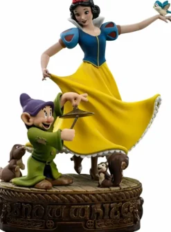 Snow White and the Seven Dwarfs (1937) - Snow White and Dopey 1/10th Scale Statue