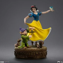 Snow White and the Seven Dwarfs (1937) - Snow White and Dopey 1/10th Scale Statue