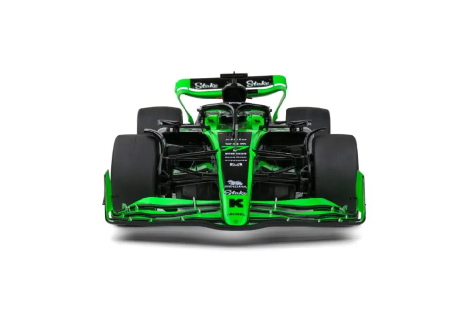 Solido Cars - Valtteri Bottas' Kick Sauber C44 Formula 1 Racing Car (Japan Grand Prix) 1/18th Scale Die-Cast Vehicle Replica