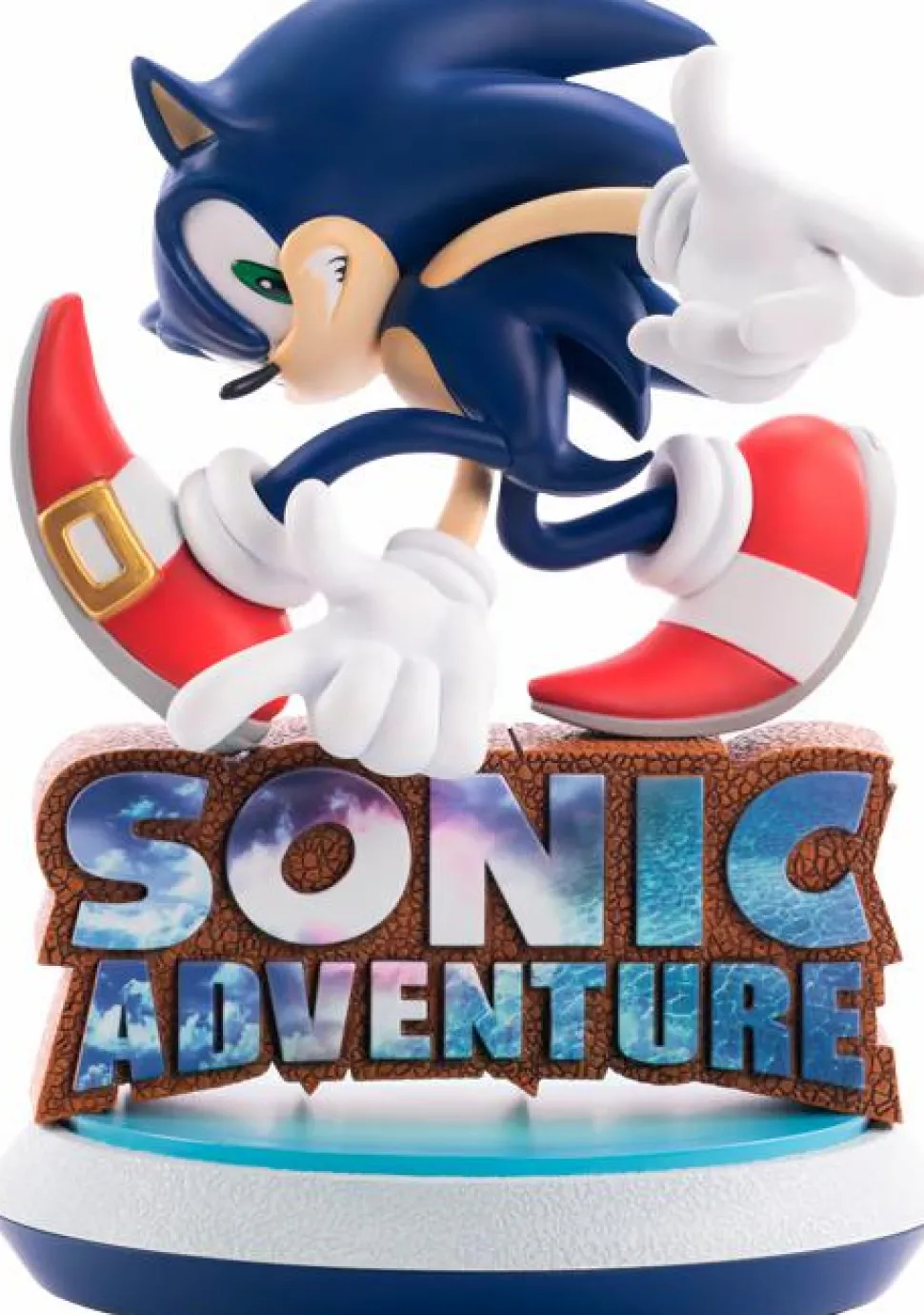 Sonic Adventure - Sonic the Hedgehog Deluxe 8” PVC Statue