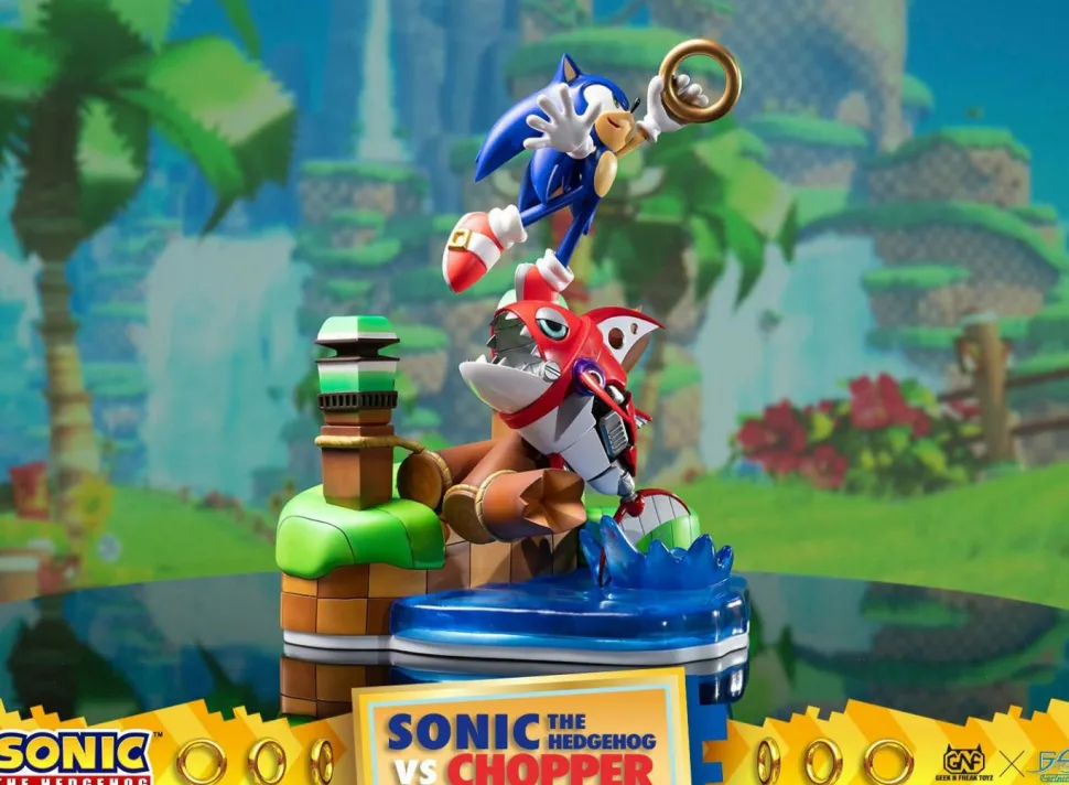 Sonic the Hedgehog - Sonic the Hedgehog vs Chopper 11” Diorama Statue